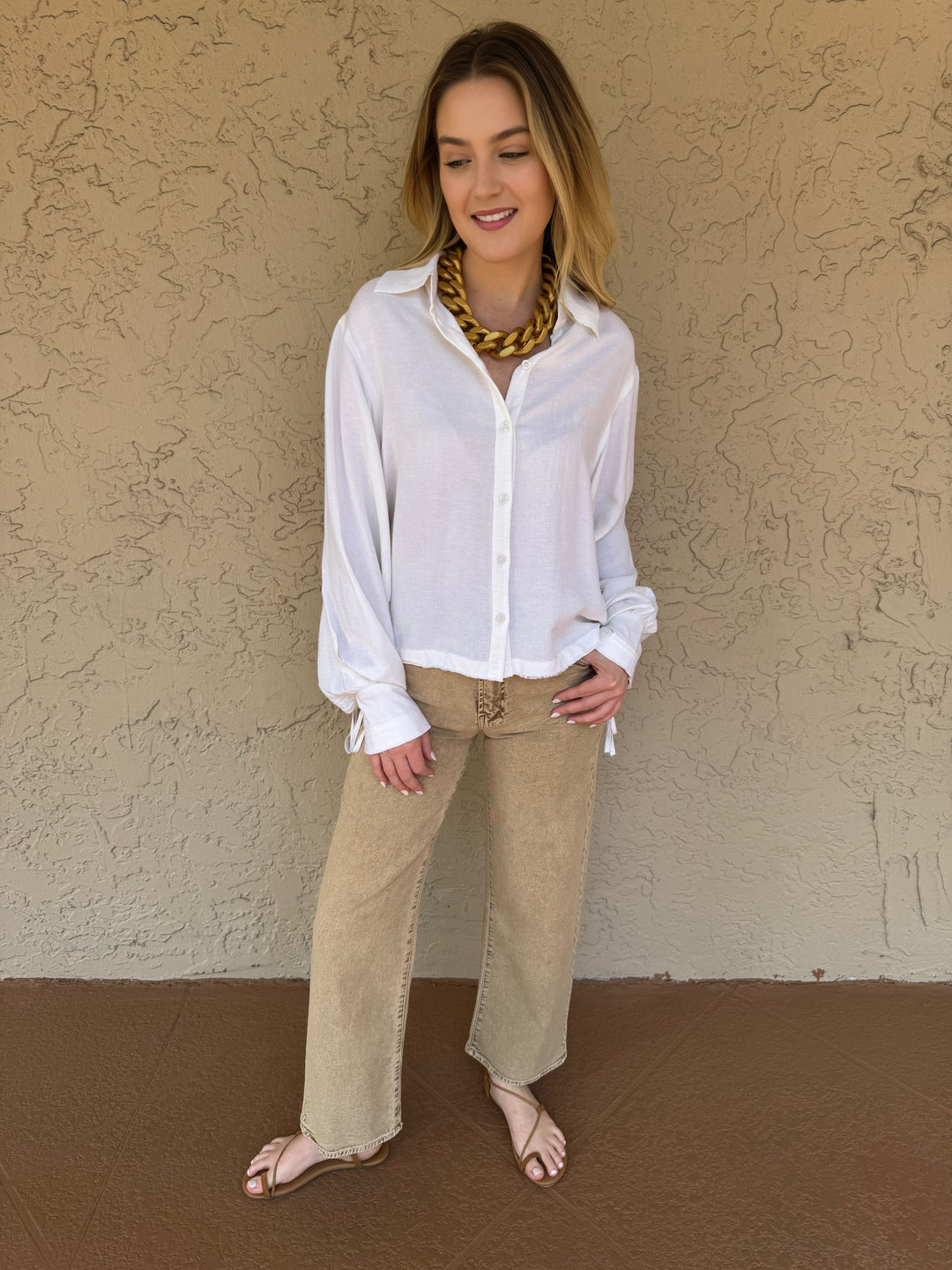 Current/Elliot The Beloved Long Sleeve Shirt in White & Mother The Dodger Ankle Jeans in Tan