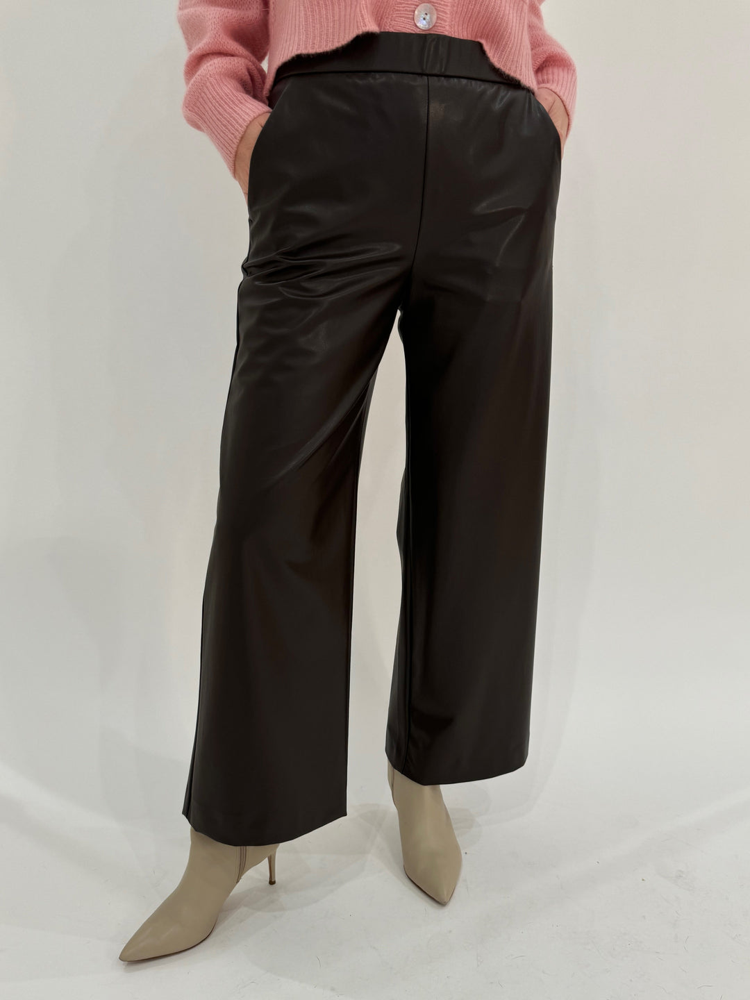 Raffaello Rossi Palina 6/8 Culotte Pants in Tabak available at Barbara Katz