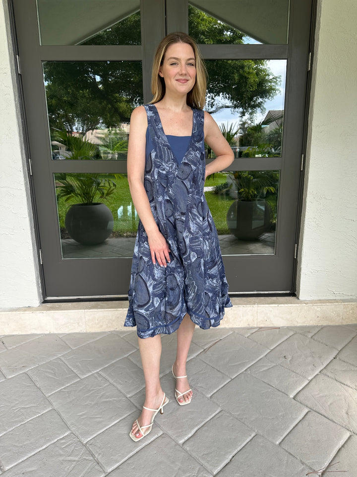 Lands Down Under Linen Wave Print Dress