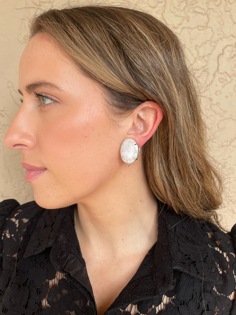 BOUNKIT Oval White Agate Earring
