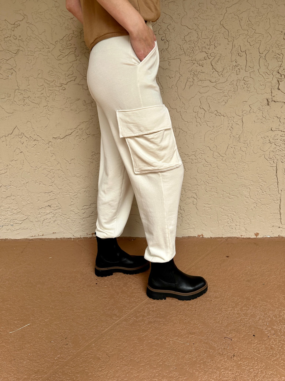 Fleece Cargo Jogger - Cream