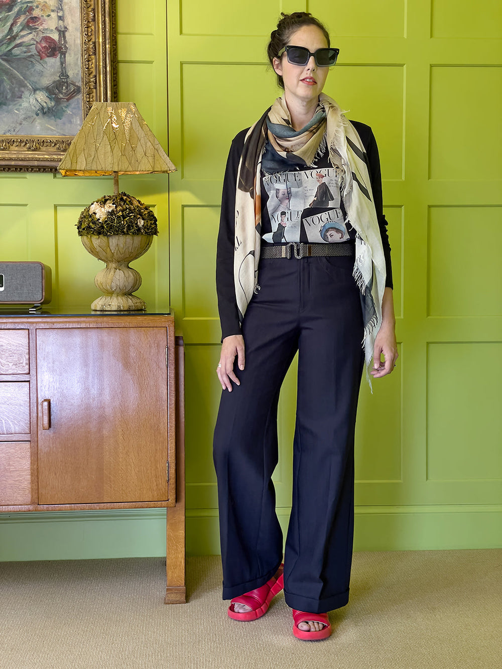 Suzi Roher The Victoria Long Sleeve Tee - Vogue Covers Black available at Barbara Katz