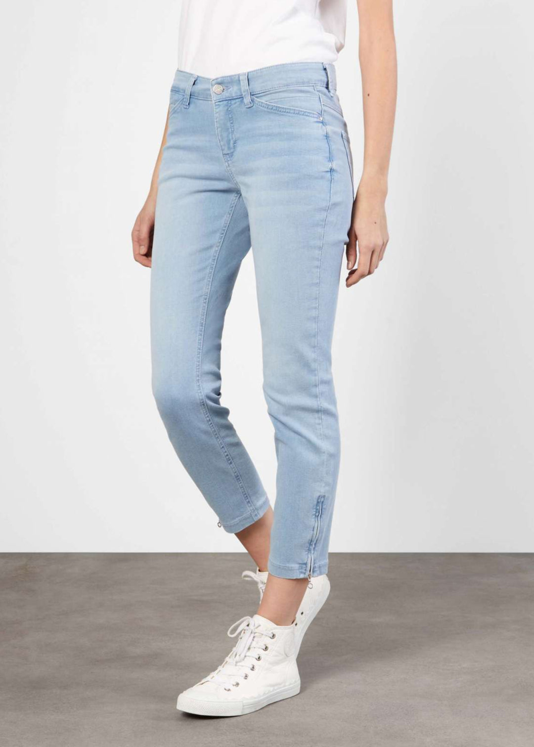 Dream Chic Crop Jean - Summer Blue