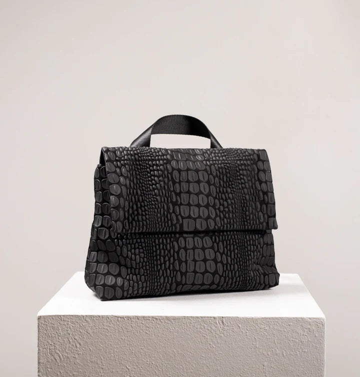 Tokyo Messenger Black
