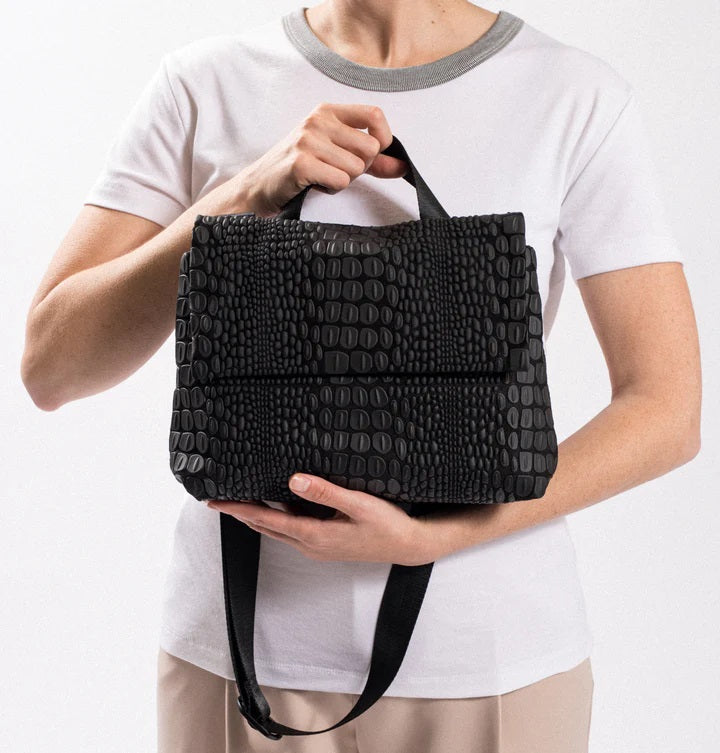 Tokyo Messenger Black